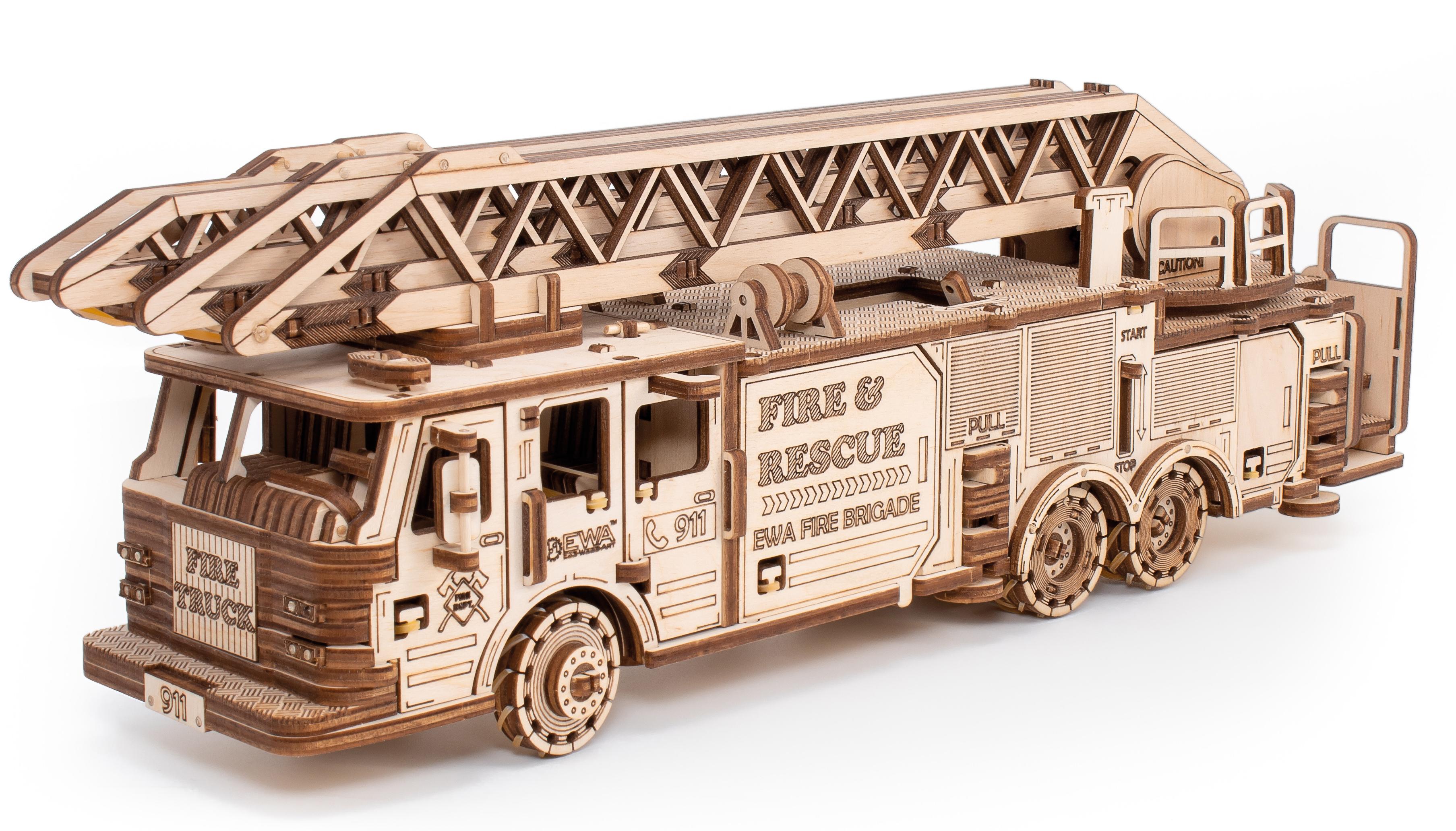 Купить Сборная модель деревянная 3D EWA Пожарная машина с лестницей оптом