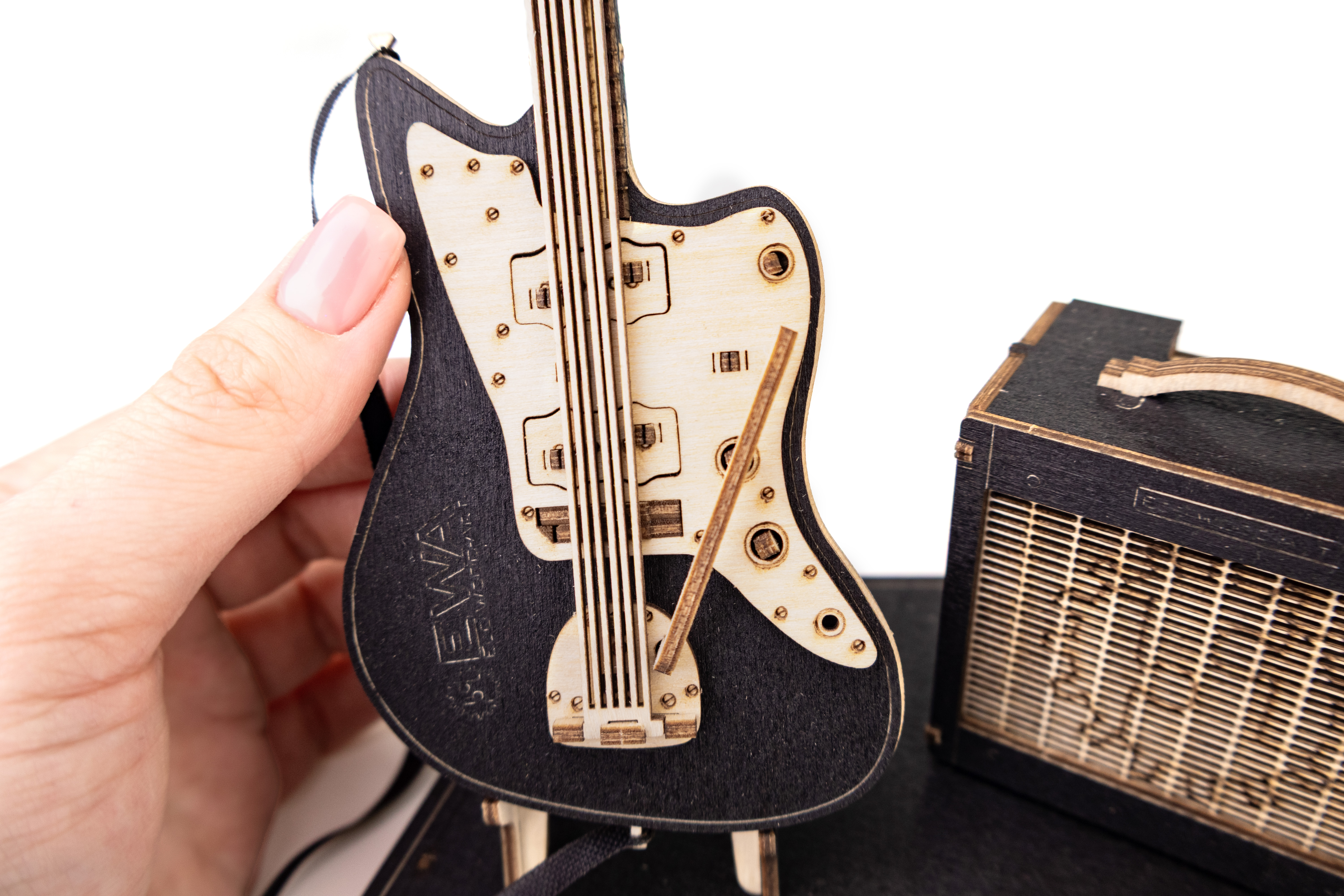 Купить Деревянный конструктор EWA Гитара электро (черная) оптом