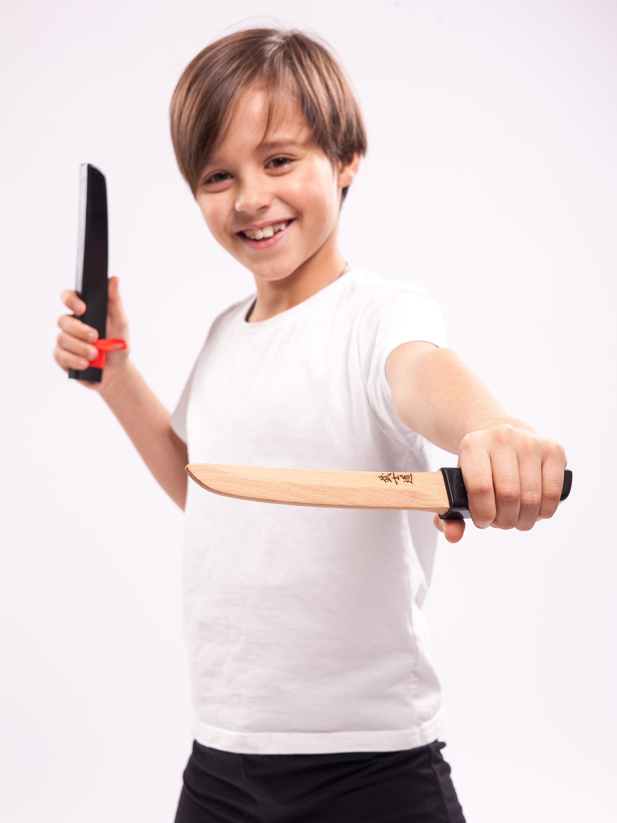 Купить Меч деревянный детский Танто из бука (черный) оптом