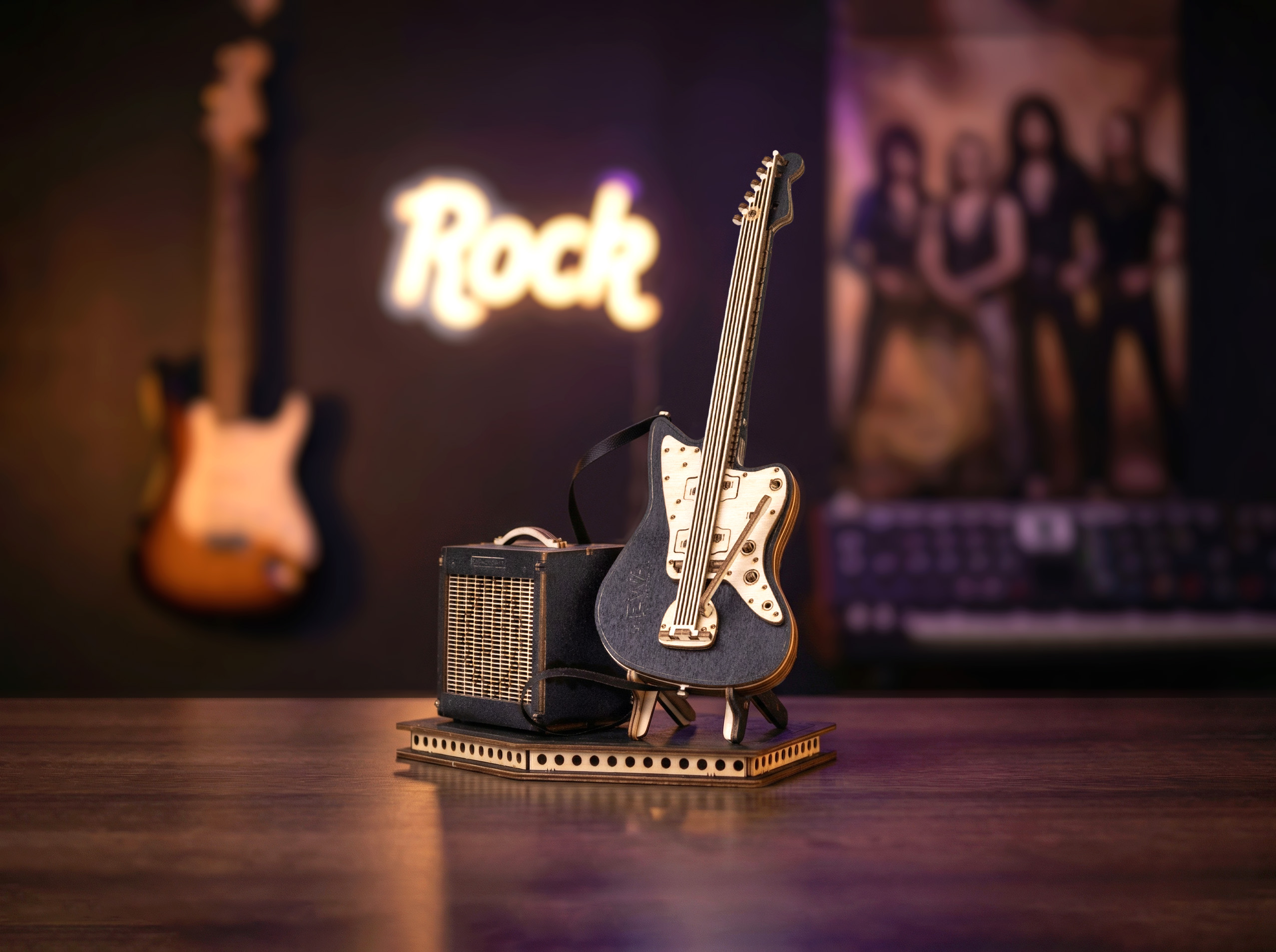 Купить Деревянный конструктор EWA Гитара электро (черная) оптом