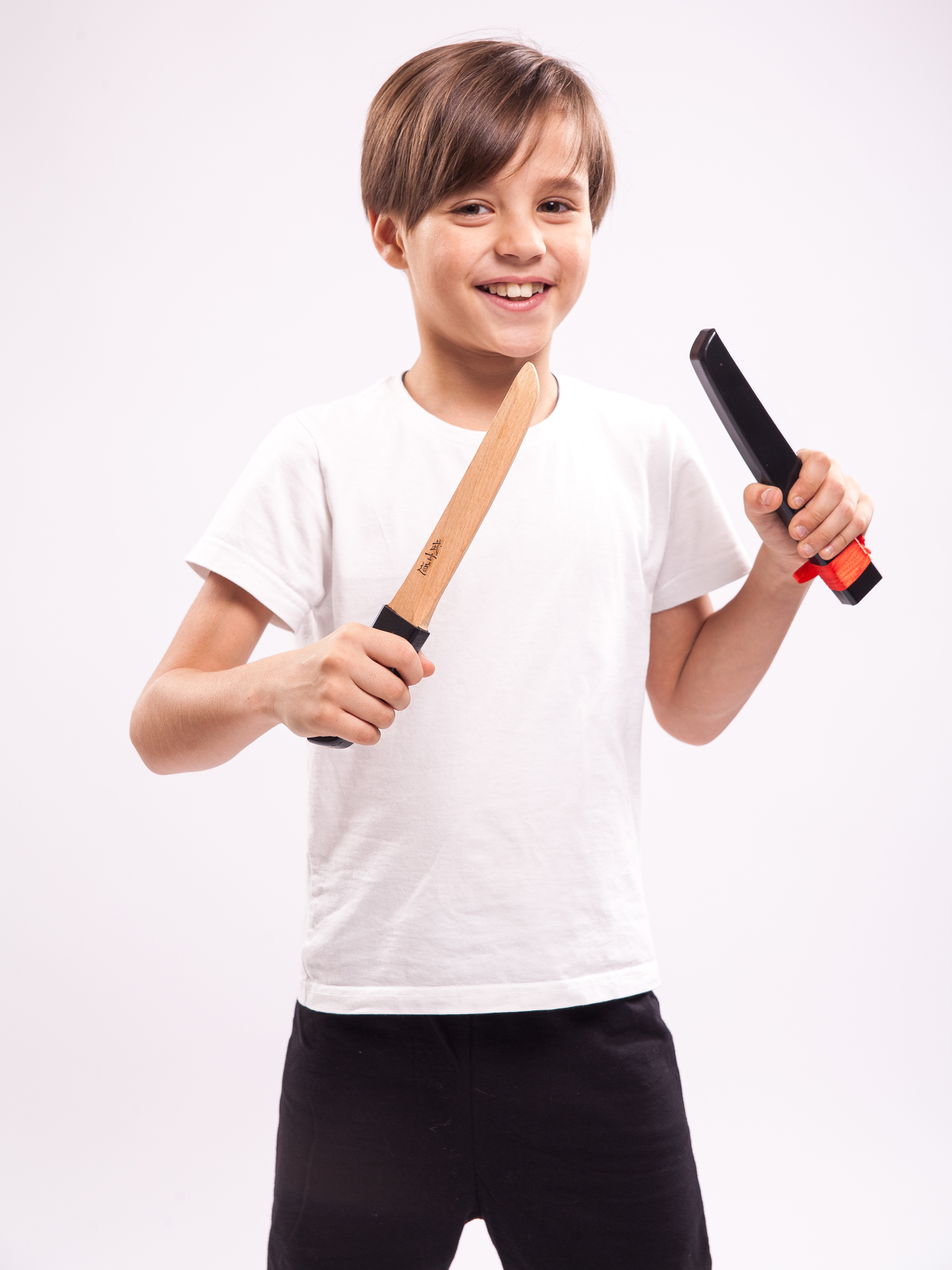 Купить Меч деревянный детский Танто из бука (черный) оптом