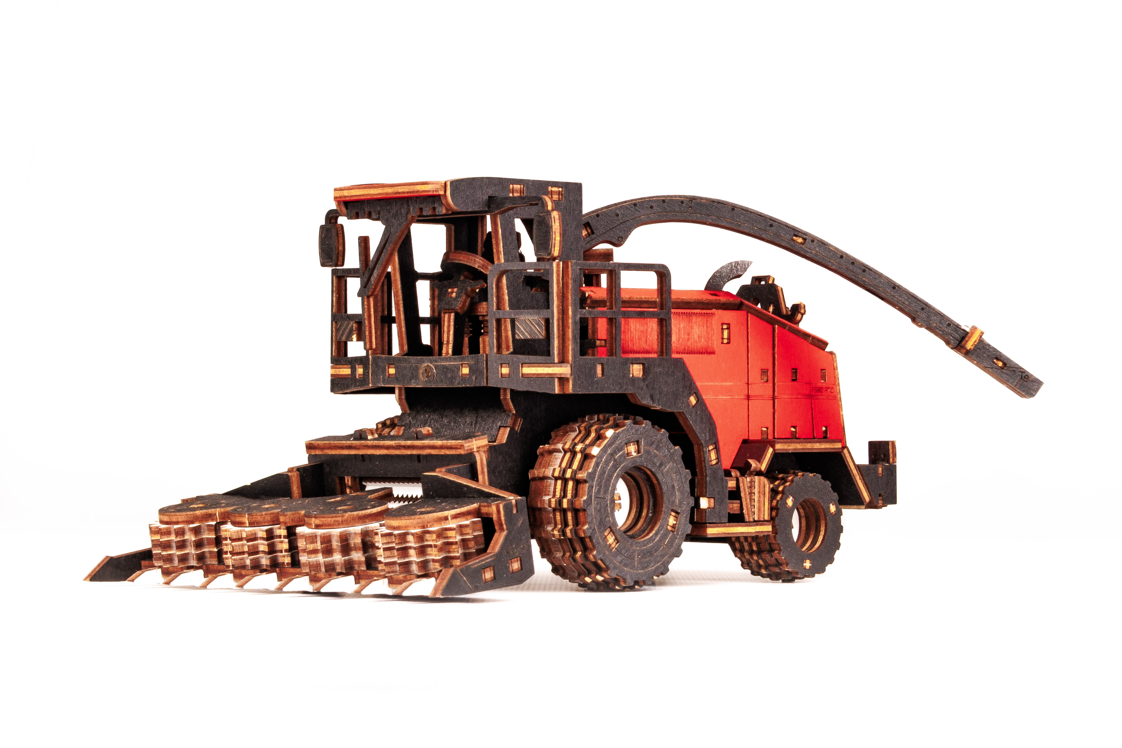 Купить Деревянный конструктор, сборная модель EWA Комбайн FS80 PRO цветной оптом