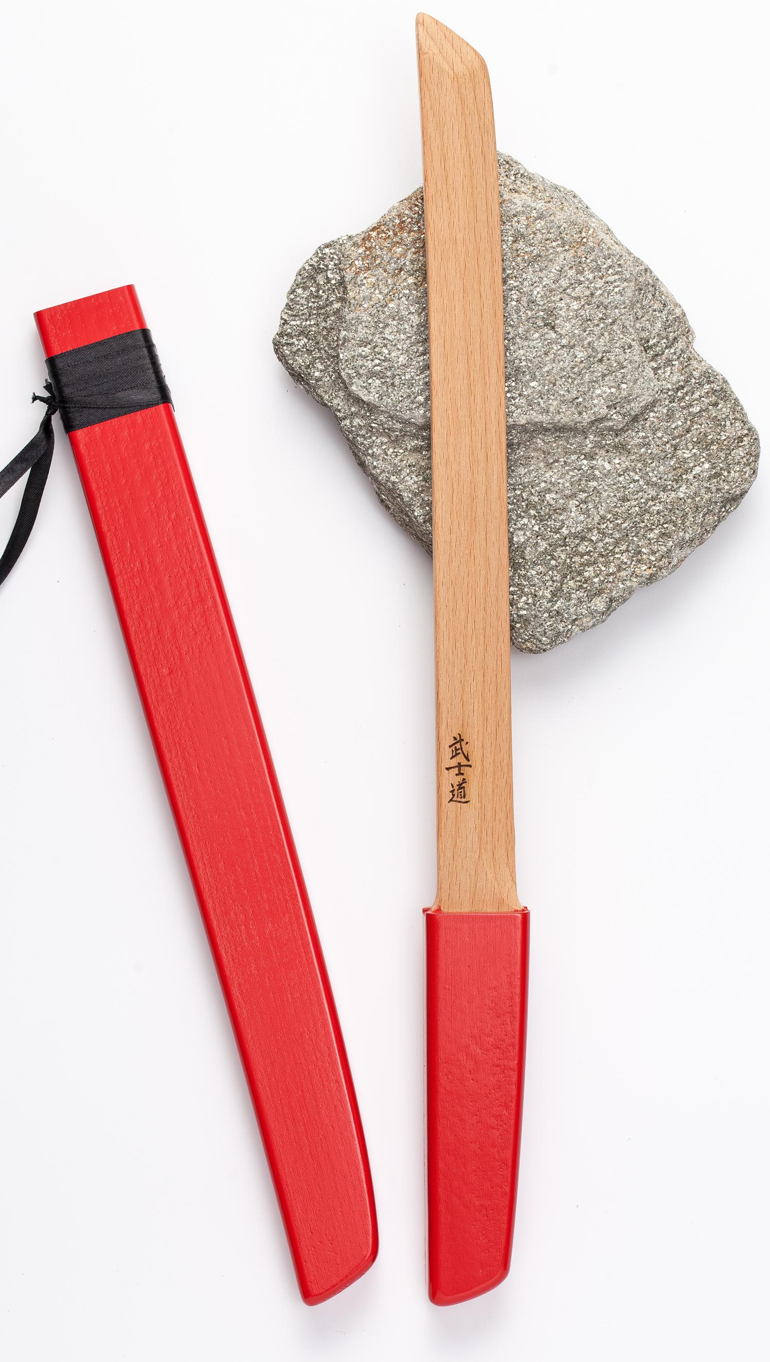 Меч деревянный Вакидзаси в ножнах из бука (красный)