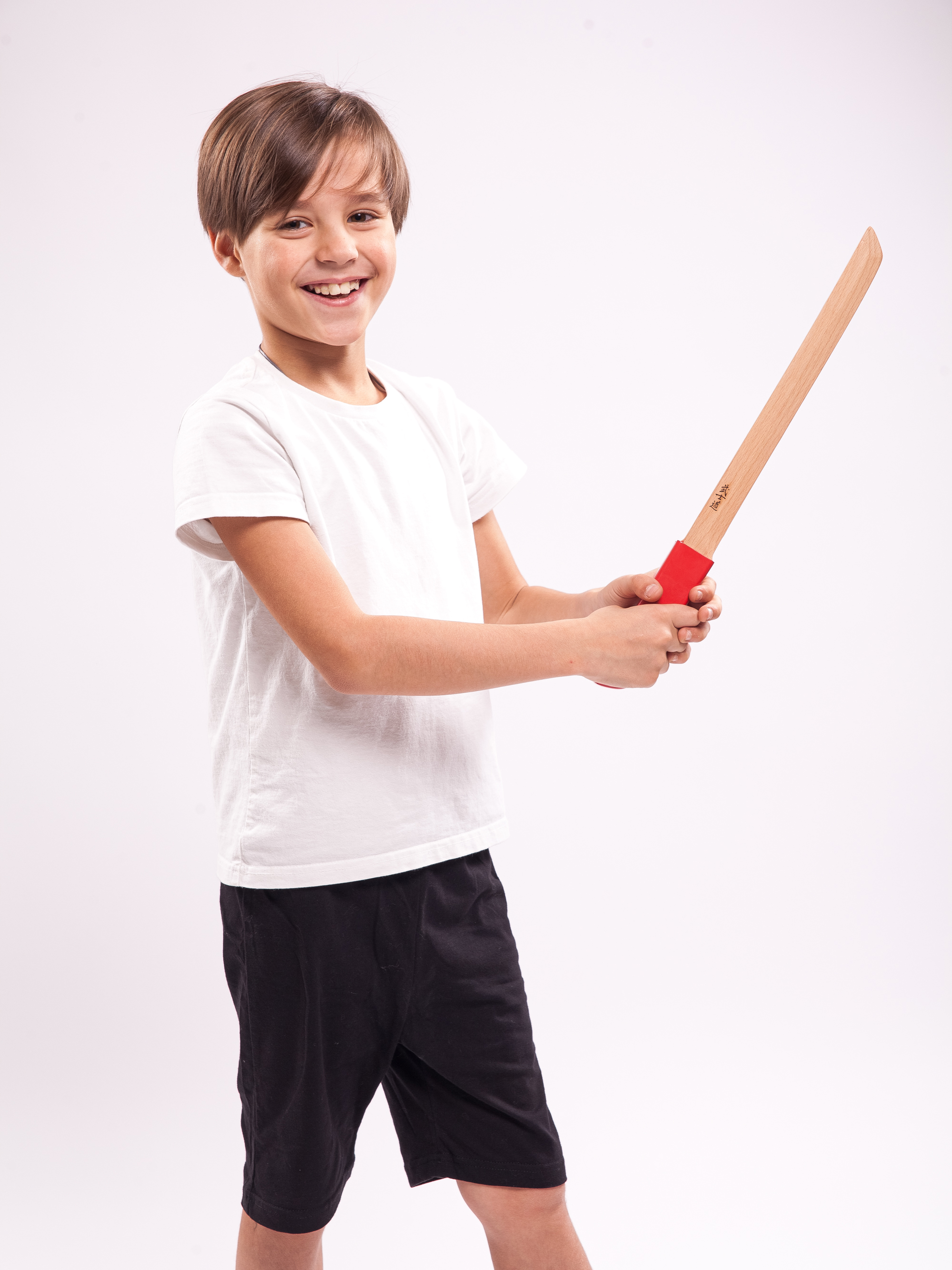 Купить Меч деревянный Вакидзаси в ножнах из бука (красный) оптом