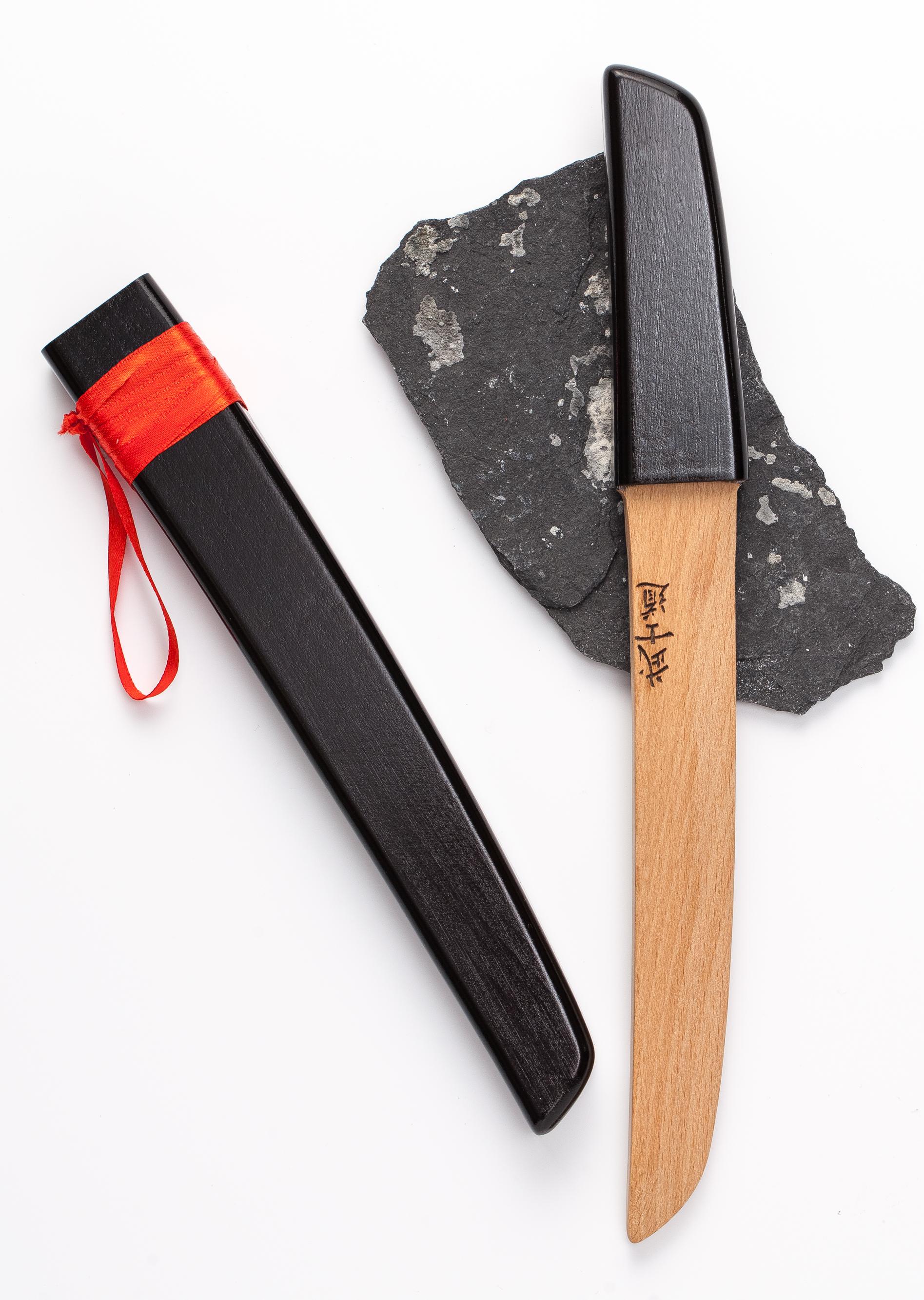 Меч деревянный детский Танто из бука (черный)