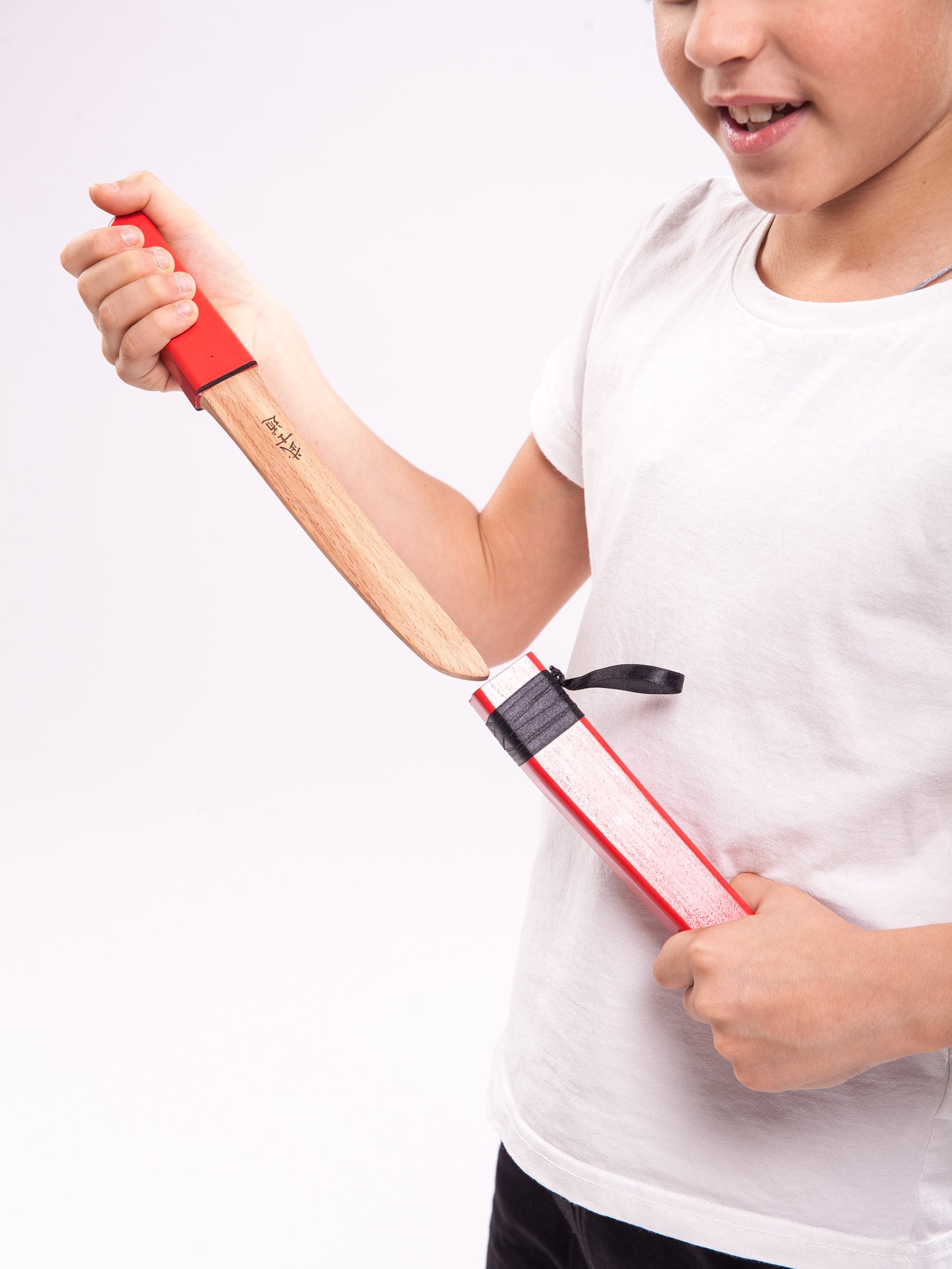 Купить Меч деревянный детский Танто из бука (красный) оптом