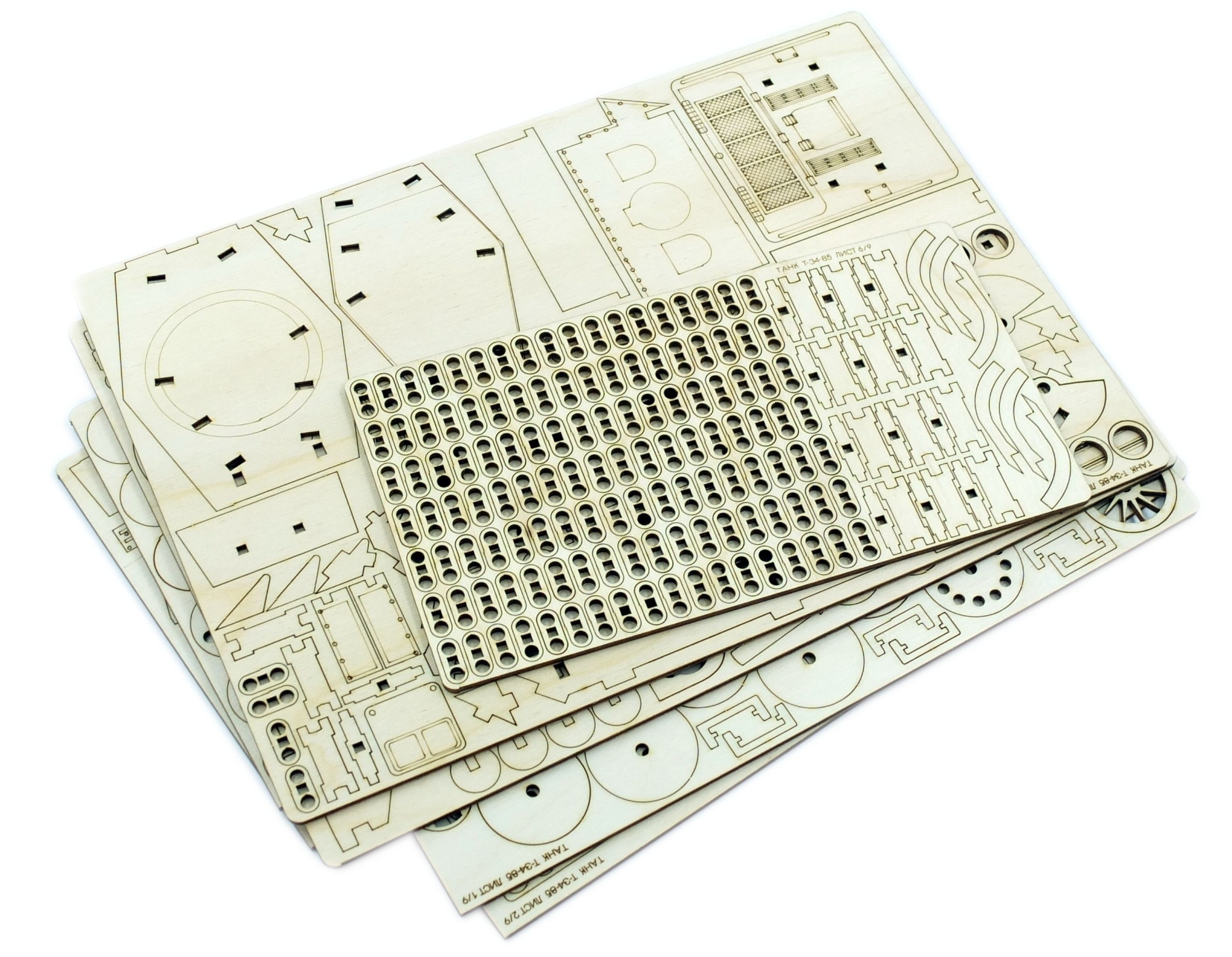 Купить Конструктор из дерева "Армия России" Танк Т-34-85 оптом